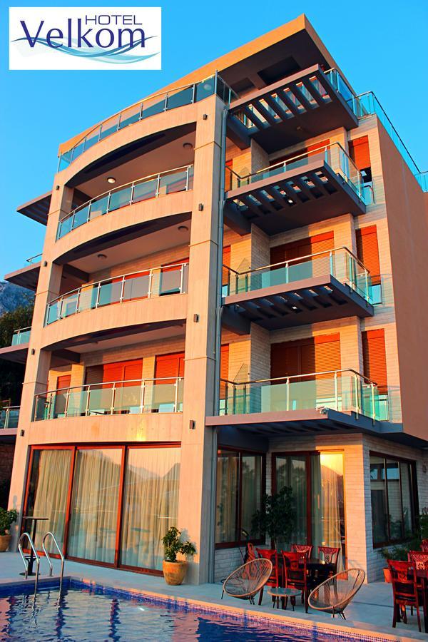 Hotel Velkom Sutomore Exterior photo